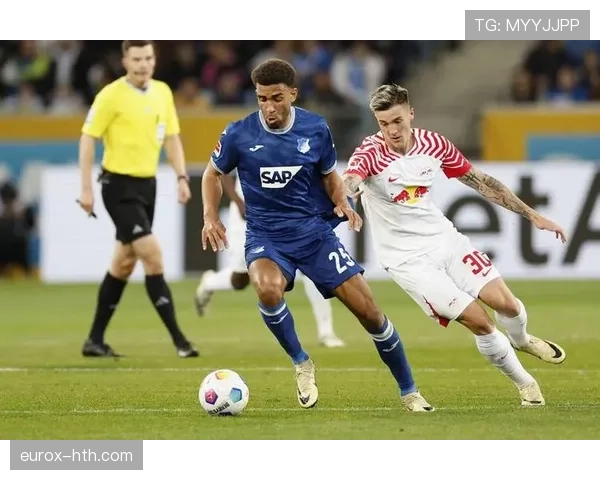 斯卡洛尼球队关键球员近期表现稳健,持续提升球队竞争力 斯卡洛尼球队关键球员近期表现稳健,持续提升球队竞争力